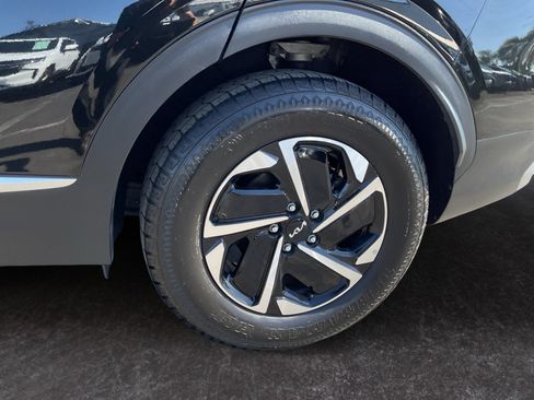 Used 2023 Kia Sportage LX FWD image 9