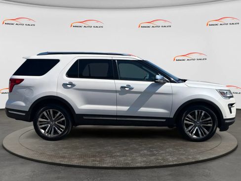 Used 2018 Ford Explorer Platinum AWD/4WD image 6