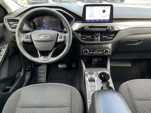 Used 2025 Ford Escape Active w/ Cold Weather Package AWD/4WD image 18