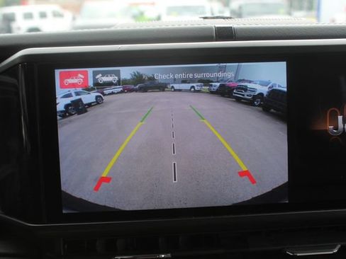 Used 2024 Jeep Wrangler Unlimited Sahara w/ Technology Group AWD/4WD image 20