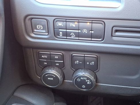 Certified 2023 Chevrolet Tahoe Premier image 24