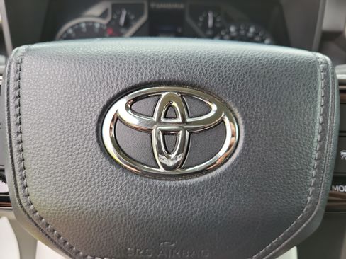 Used 2023 Toyota Tundra SR5 AWD/4WD image 21