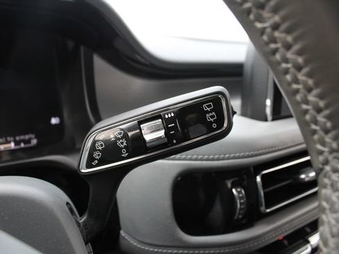 Used 2020 Lincoln Aviator Reserve w/ Elements Package Plus AWD/4WD image 13