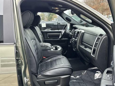 Used 2021 RAM 1500 Classic Warlock w/ Luxury Group image 9