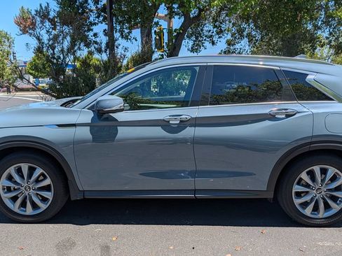 Used 2022 INFINITI QX50 Essential AWD/4WD image 2