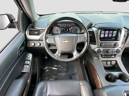 Used 2019 Chevrolet Suburban LT image 24