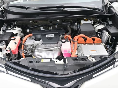 Used 2016 Toyota RAV4 Limited image 19