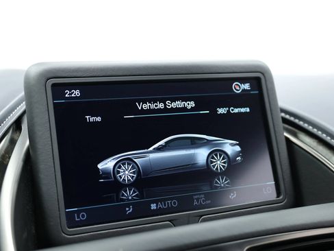 Used 2019 Aston Martin DB11 Coupe RWD image 39