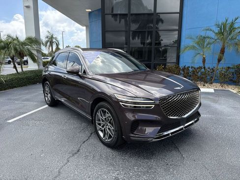 Used 2023 Genesis GV70 2.5T w/ Advanced Package AWD/4WD image 2