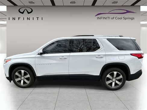 Used 2018 Chevrolet Traverse LT image 4