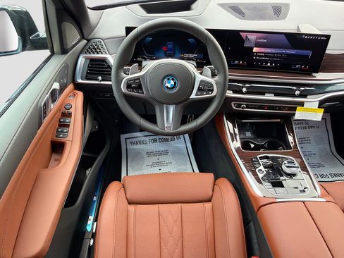 New 2026 BMW X5 xDrive50e w/ Executive Package image 17