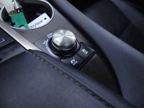 Used 2022 Lexus RX 450h w/ Premium Package image 15