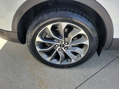 Certified 2023 Lincoln Nautilus Reserve w/ Equipment Group 201A AWD/4WD image 18