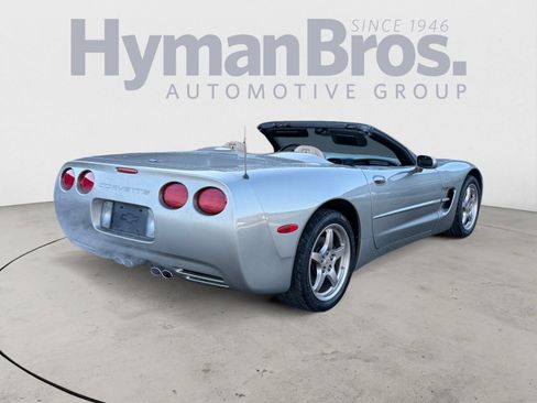 Used 2001 Chevrolet Corvette Convertible w/ Preferred Equipment Group2 image 3