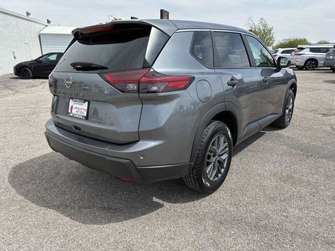 Used 2024 Nissan Rogue S FWD image 7