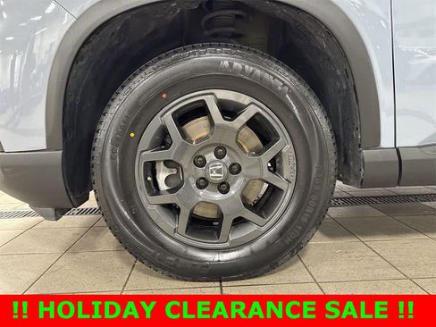 Used 2024 Honda Pilot TrailSport image 10