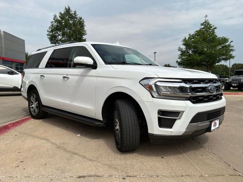 Used 2024 Ford Expedition Max Limited AWD/4WD image 3