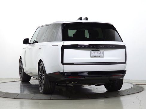 Certified 2025 Land Rover Range Rover Long Wheelbase SE AWD/4WD image 3