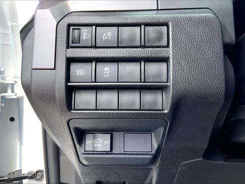 Used 2026 Toyota Tacoma SR5 RWD image 33