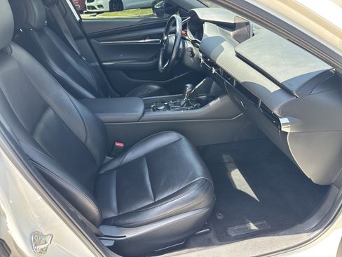 Used 2021 MAZDA MAZDA3 Hatchback w/Premium Plus Pkg AWD/4WD image 13