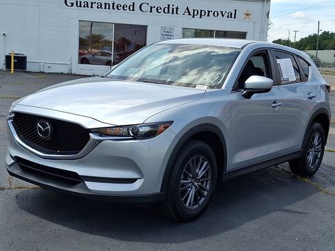 Used 2019 MAZDA CX-5 Touring FWD image 4