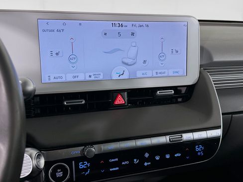 Used 2024 Hyundai Ioniq 5 SE image 24