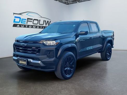 Used 2024 Chevrolet Colorado Trail Boss image 7