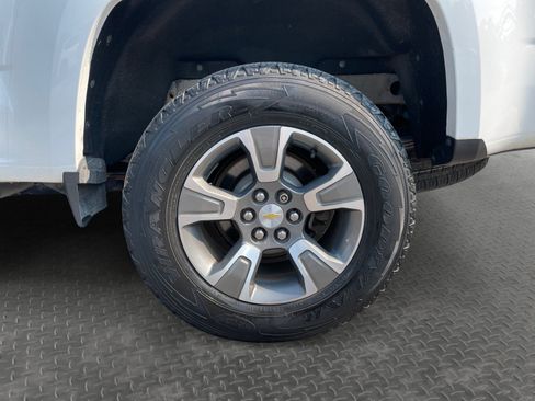 Used 2019 Chevrolet Colorado Z71 AWD/4WD image 38