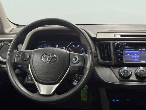 Used 2018 Toyota RAV4 LE w/ All Weather Liner Package AWD/4WD image 20