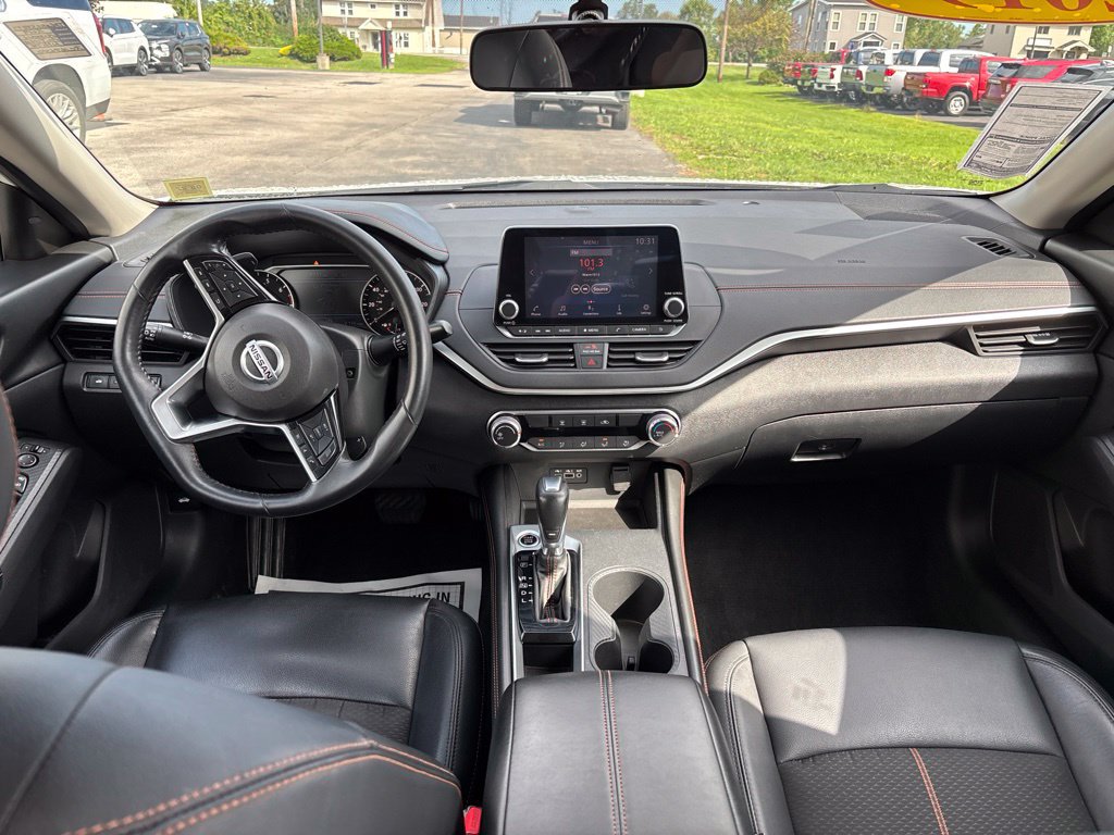 Used 2019 Nissan Altima 2.5 SR FWD image 17