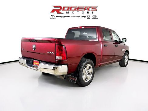 Used 2022 RAM 1500 Classic SLT image 8