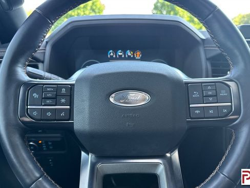 Used 2024 Ford Expedition Platinum AWD/4WD image 30