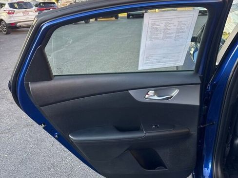 Used 2023 Kia Forte LXS w/ LXS Technology Package image 11