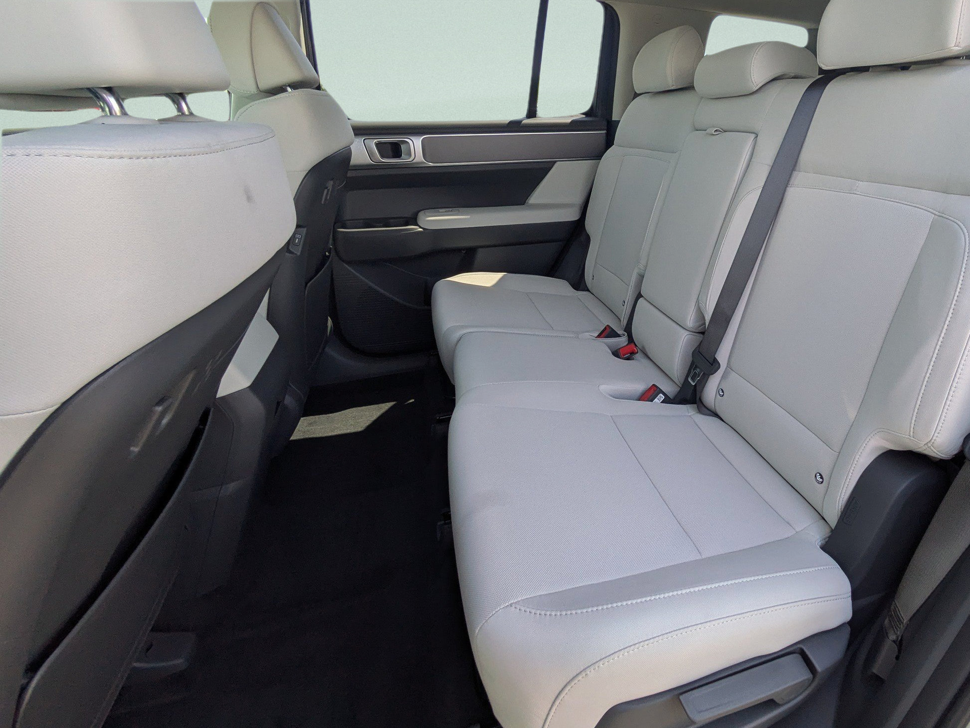 New 2027 Hyundai Santa Fe SE FWD image 13