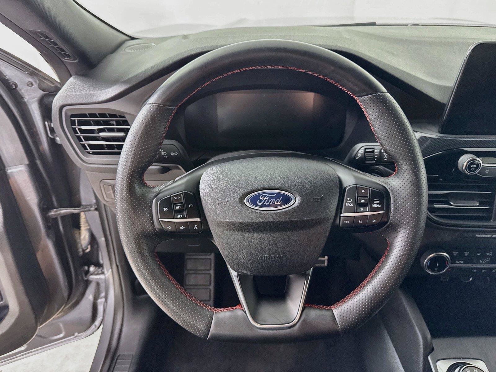 Used 2024 Ford Escape ST-Line AWD/4WD image 18