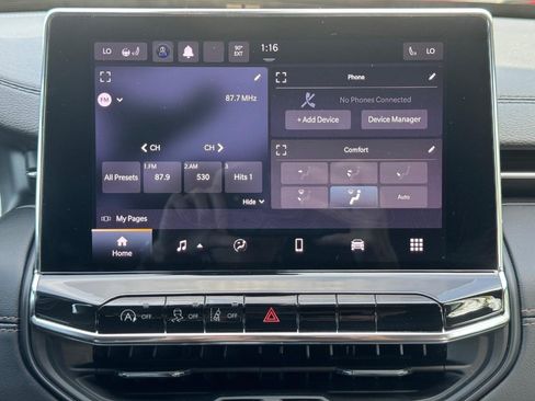 Used 2022 Jeep Compass Limited image 13