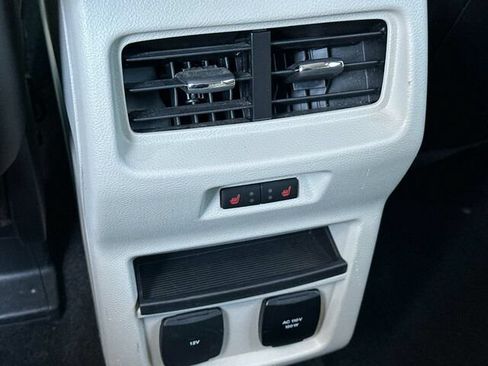 Used 2020 Ford Edge Titanium w/ Equipment Group 301A AWD/4WD image 15