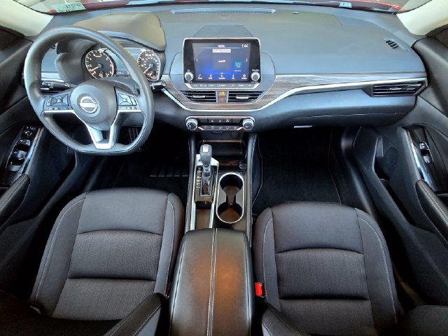 Used 2023 Nissan Altima 2.5 SV FWD image 8