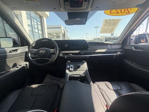 Used 2023 Hyundai Palisade Limited AWD/4WD image 27