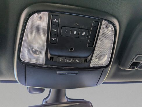 Used 2024 Dodge Durango GT image 26