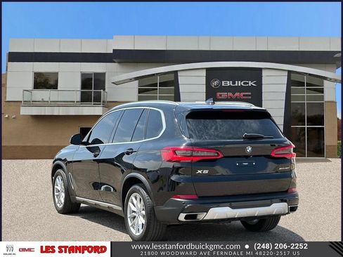 Used 2019 BMW X5 xDrive40i w/ Convenience Package AWD/4WD image 4
