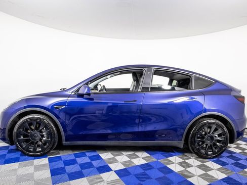 Used 2020 Tesla Model Y Long Range image 8