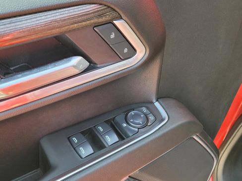 Used 2025 Chevrolet Silverado 1500 LT RWD image 18
