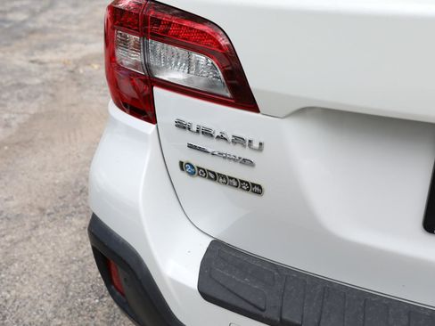 Used 2019 Subaru Outback 2.5i Limited w/ Popular Package #2 AWD/4WD image 8