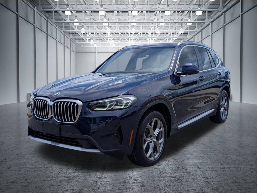 Used 2022 BMW X3 xDrive30i AWD/4WD image 3
