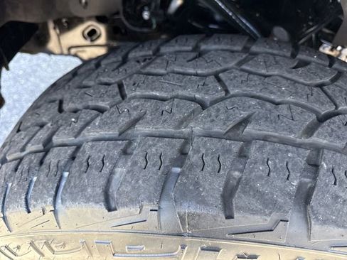 Used 2021 Ford F150 Lariat w/ Equipment Group 502A High image 51