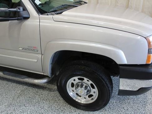 Used 2004 Chevrolet Silverado 2500 LS w/ Heavy-Duty Power Package image 7