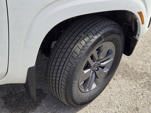 New 2026 Nissan Frontier SV w/ SV Convenience Package image 6