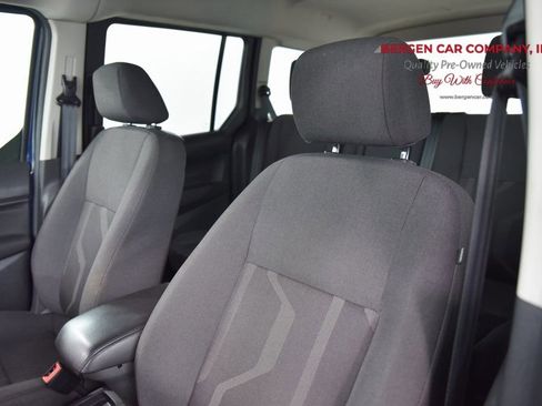 Used 2016 Ford Transit Connect XLT image 11