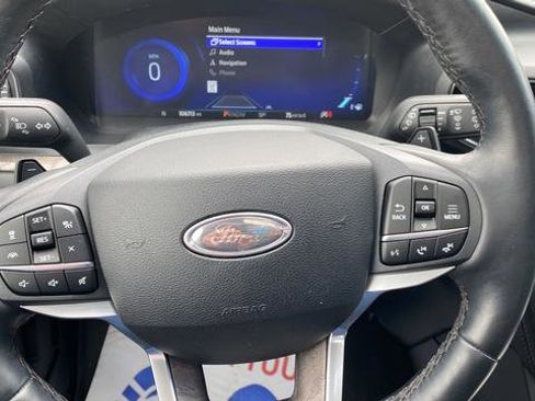 Used 2020 Ford Explorer Platinum w/ Premium Technology Package AWD/4WD image 15